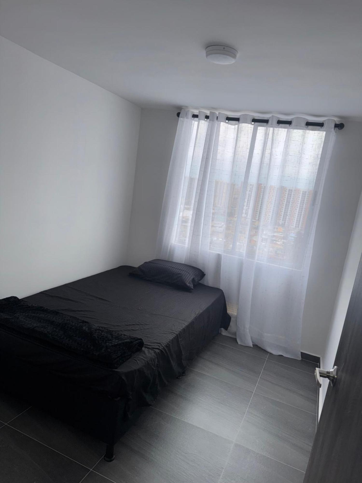 Privado En Apartamento *